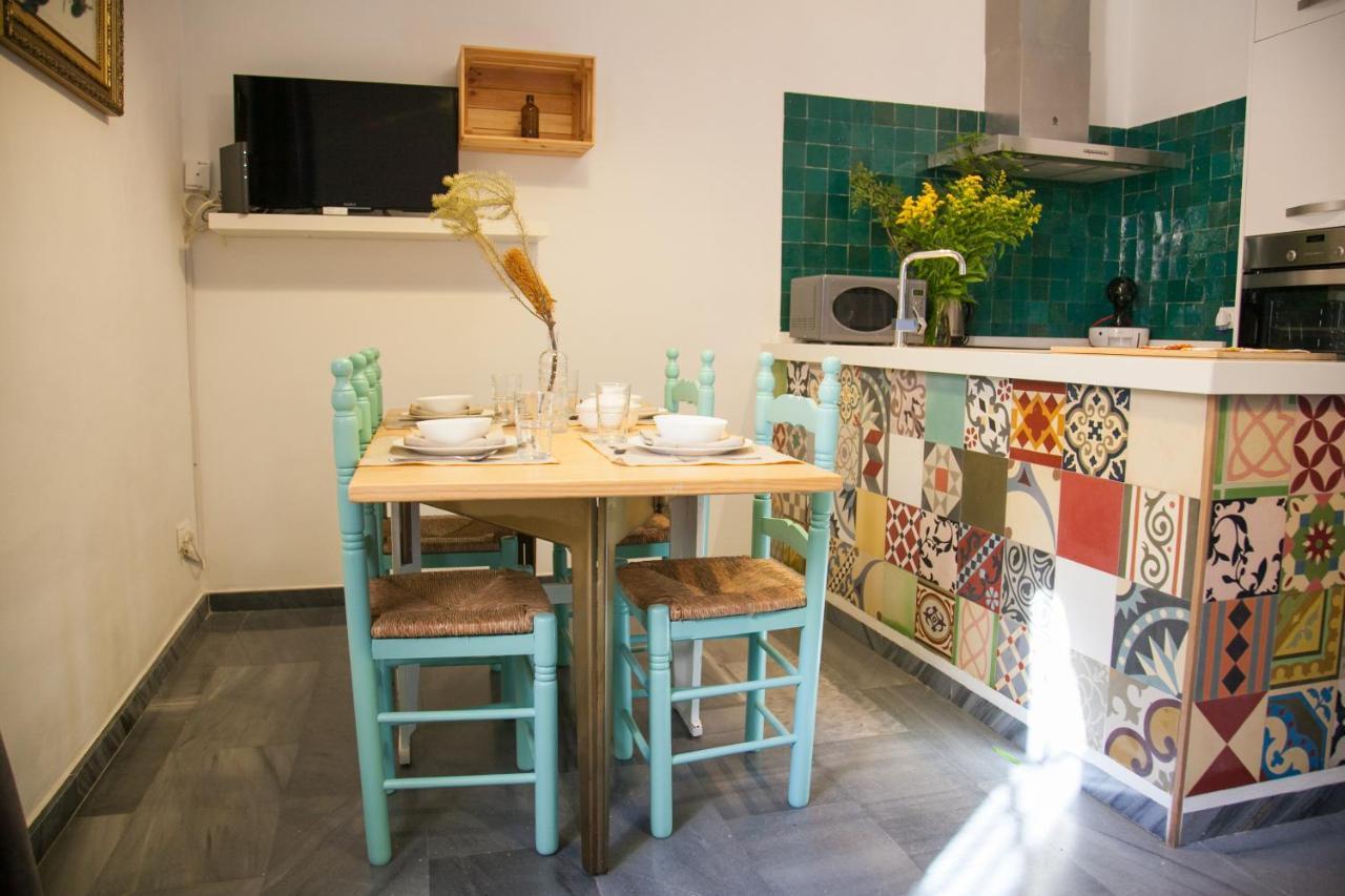 Beautiful Silent Apartment Private Parking Seville Exterior photo